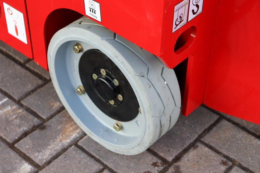 60588-10-1687956922TJX45.jpg