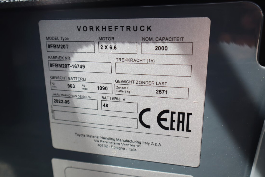 61082-6-16879570965k03V.jpg