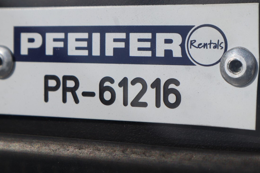 61216-8-168795715623FV8.jpg