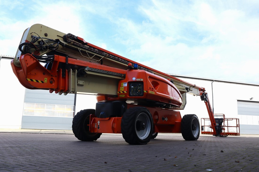 jlg-1250ajp-2014-nr-62181-3-16993538275CyFw.jpg