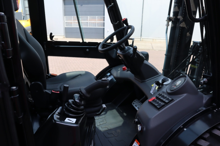 manitou-mc25-4-5-1700211368OsrGO.jpeg