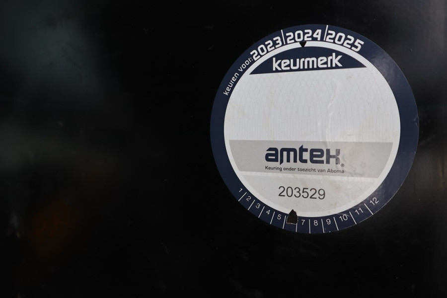 61470-16-1700749067vxCRo.jpg