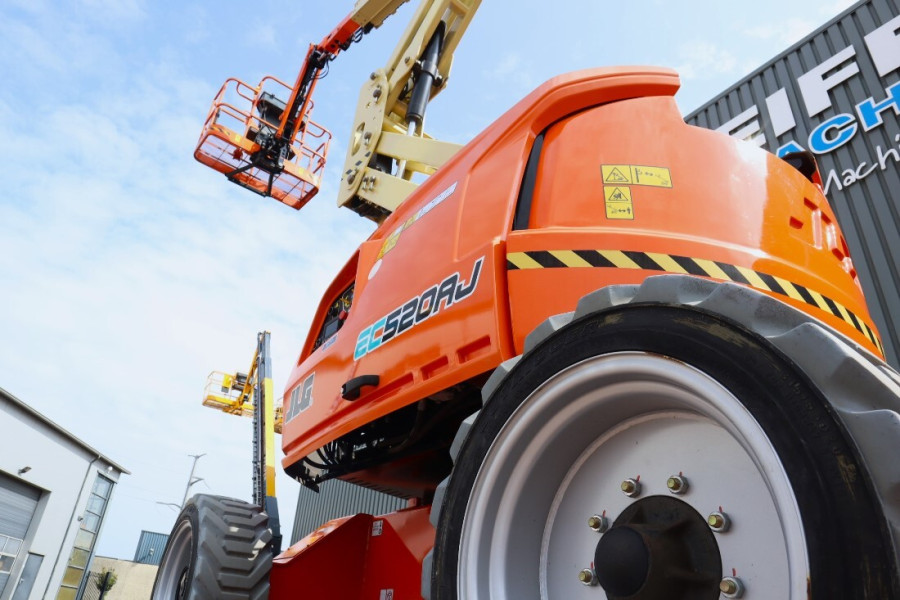 jlg-ec520aj-2021-nr-63094-19-1724334926H1g1I.jpg