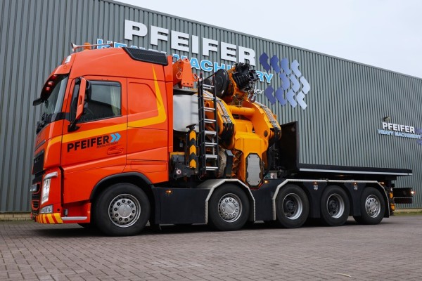 volvo-fh13-comrmach-135000xe9f186-2013-nr-63171-1-1732700051USBtw.jpg