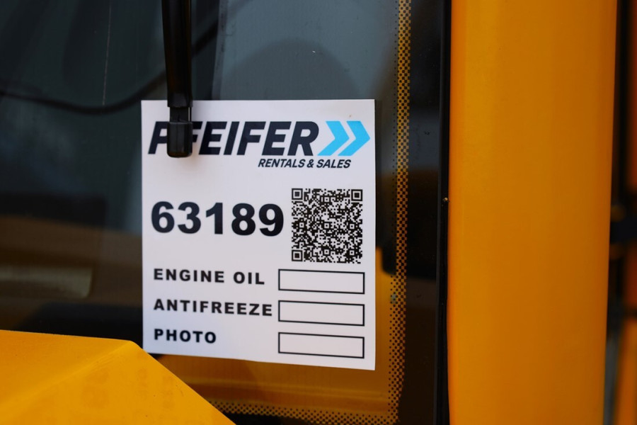 jcb-525-60e-2022-nr-63189-12-1737537543C28Vt.jpg