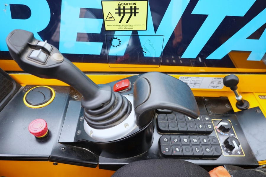 jcb-525-60e-2022-nr-63189-14-1737537543Hqc3b.jpg
