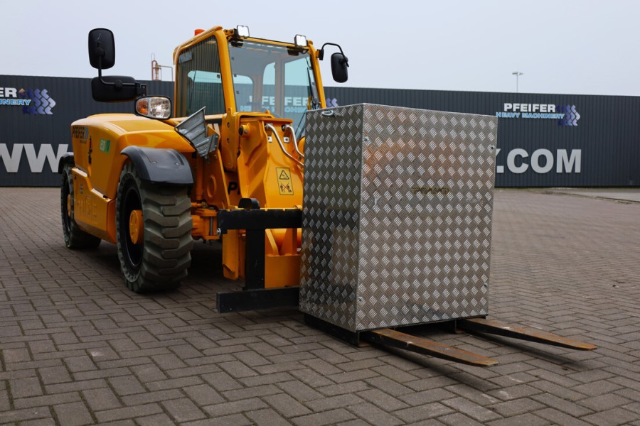 jcb-525-60e-2022-nr-63183-2-1737618433cxS9i.jpg