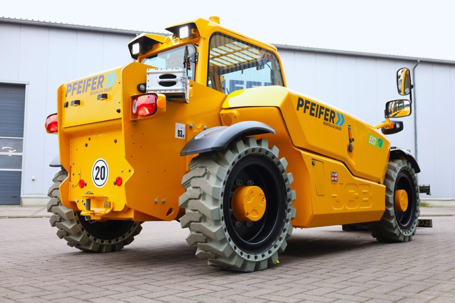 jcb-525-60e-2022-nr-63183-3-1737618433eTjDx.jpg
