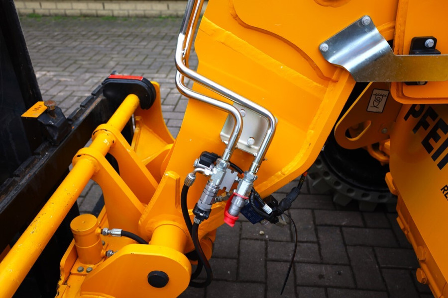 jcb-525-60e-2022-nr-63183-9-1737618434D44XC.jpg