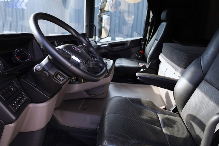 scania-r540-b10x4-with-cormach-150tm-crane-2023-8-1740666057nxdJs.jpg