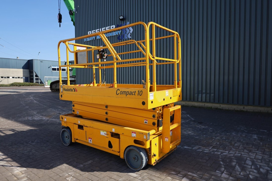 haulotte-compact-10-2011-nr-62352-4-1743580671GKtDF.jpg