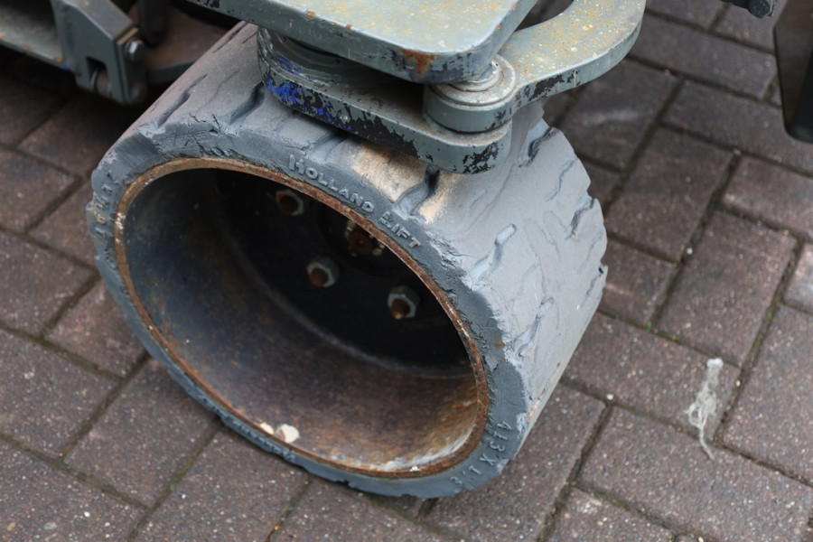 holland-lift-ecostar-hl-7814-2010-nr-63501-7-1744810155AbLrC.jpg