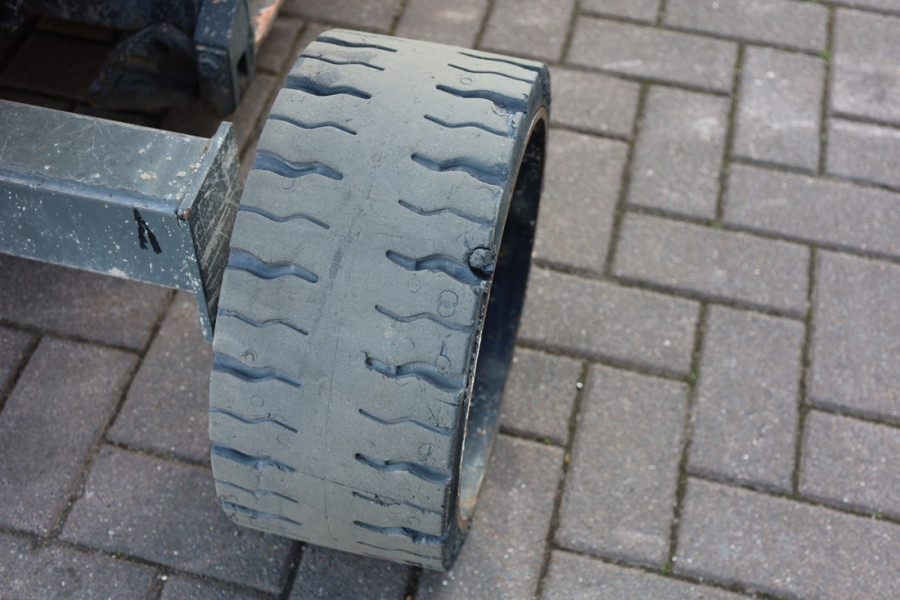 holland-lift-hl-11816-2013-nr-63487-6-1746521531wsw1v.jpg