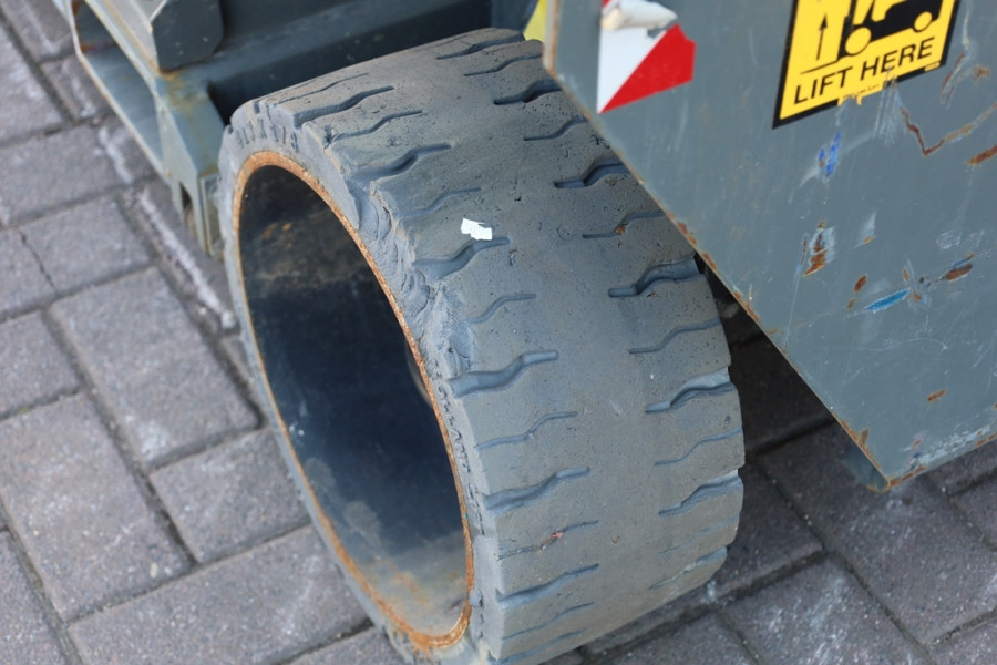 holland-lift-ecostar-hl-7810-2012-nr-63492-5-17465237987730x.jpg