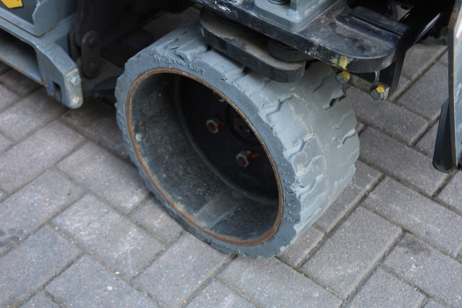 holland-lift-ecostar-hl-9710-2013-nr-63522-7-1746712173g2Icw.jpg