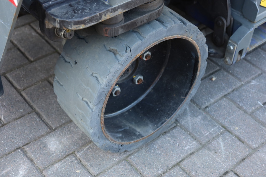holland-lift-ecostar-hl-9710-2013-nr-63522-8-17467121739TkZu.jpg