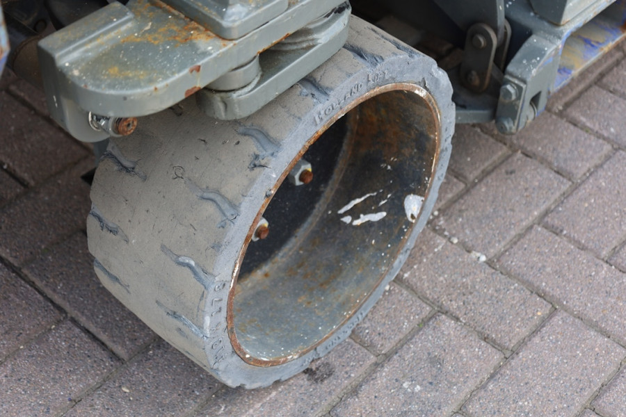 holland-lift-ecostar-hl-7810-2012-nr-63493-8-17471374832he9B.jpg