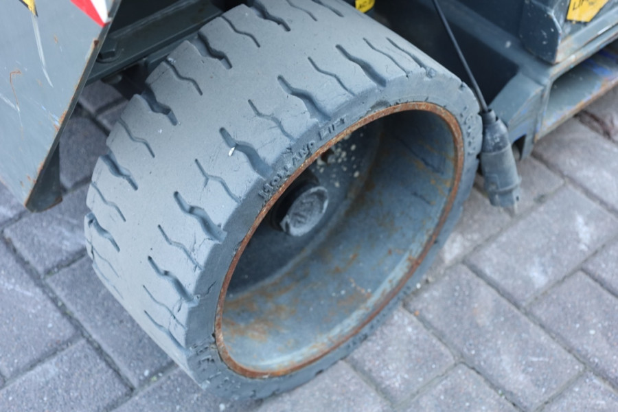 holand-lift-ecostar-hl-9710-2011-nr-63519-8-1747142942CV3Km.jpg