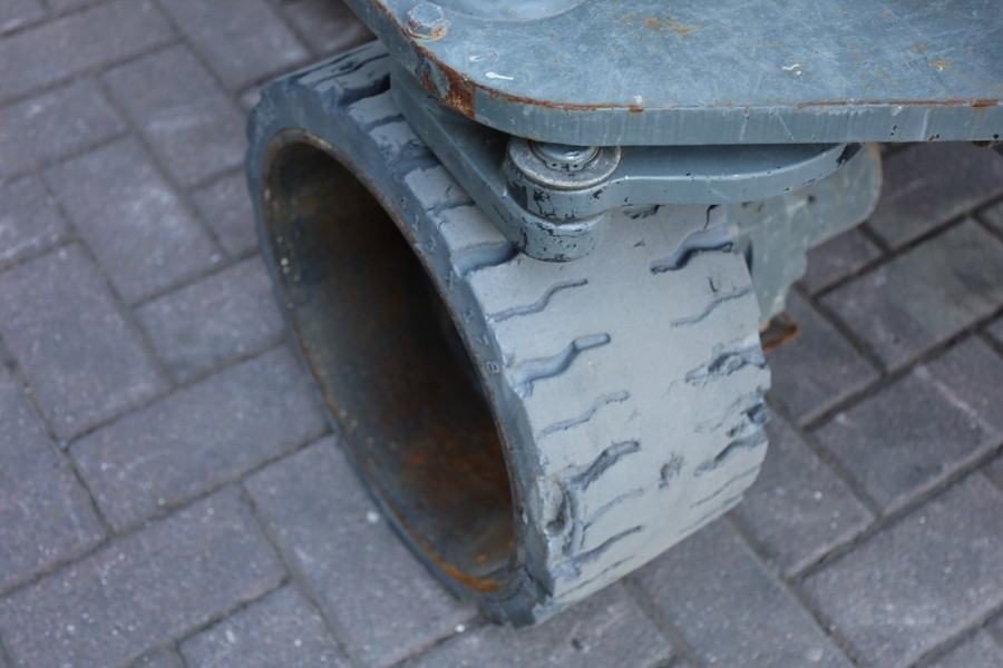 holland-lift-ecostar-hl-9714-2012-nr-63531-7-17477430294WRTH.jpg