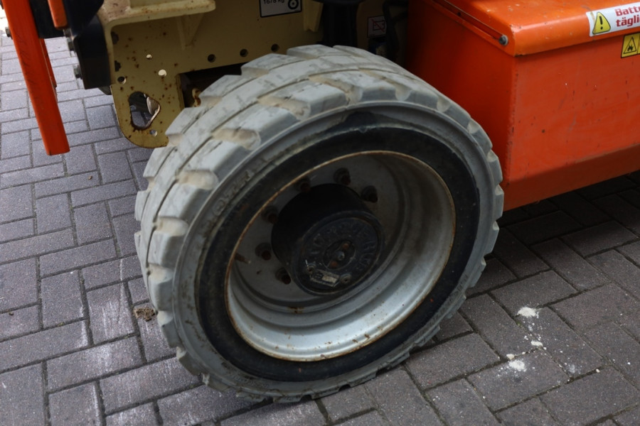 jlg-m4069-2013-nr-90074-8-1750081232NrOtW.jpg