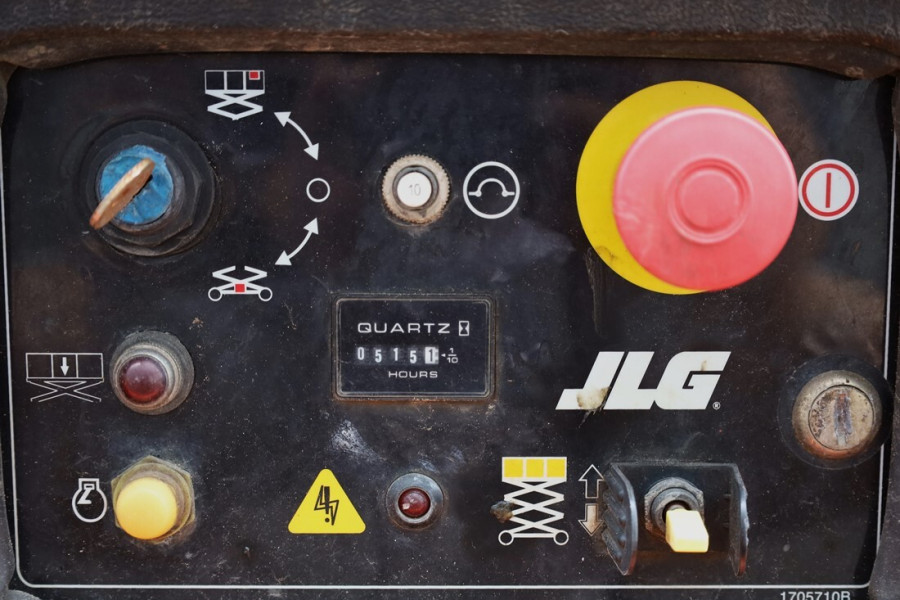 jlg-m4069-2013-nr-90074-9-1750081232VYA6Z.jpg