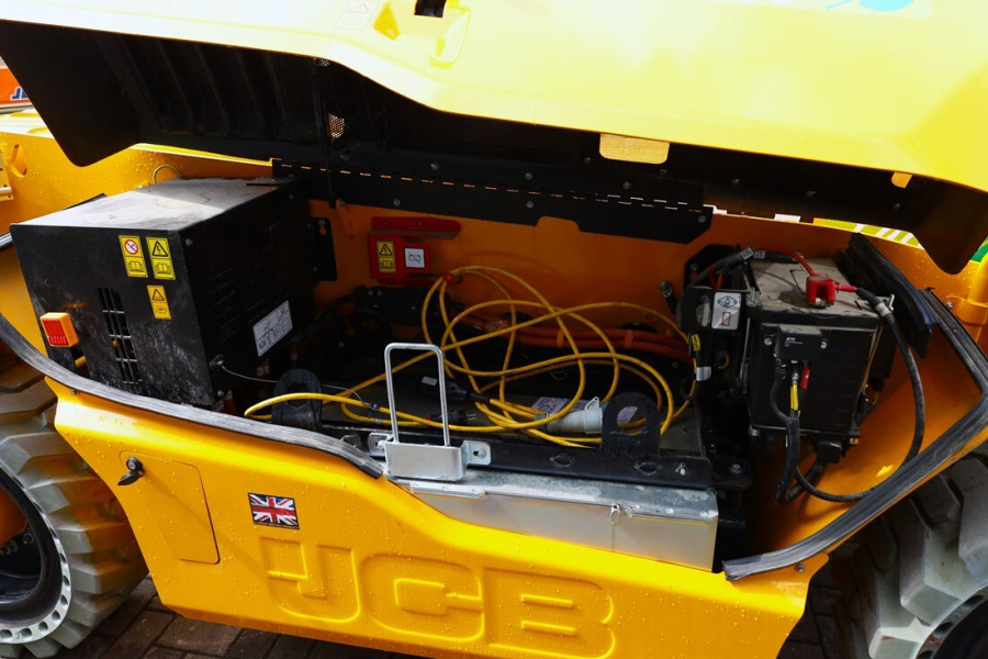 jcb-525-60e-2022-nr-63190-7-1750147916ng582.jpg
