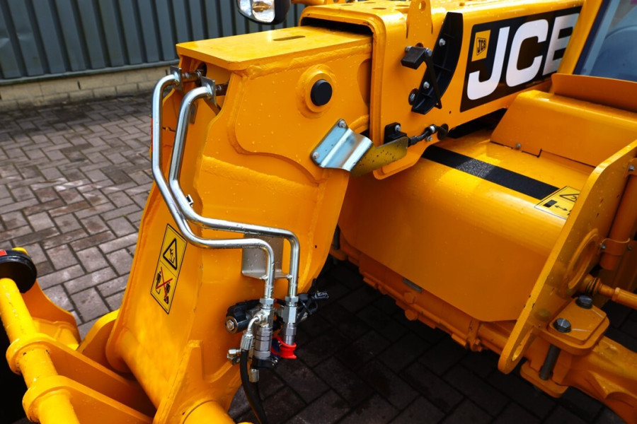 jcb-525-60e-2022-nr-63190-11-1750147918LOFIL.jpg