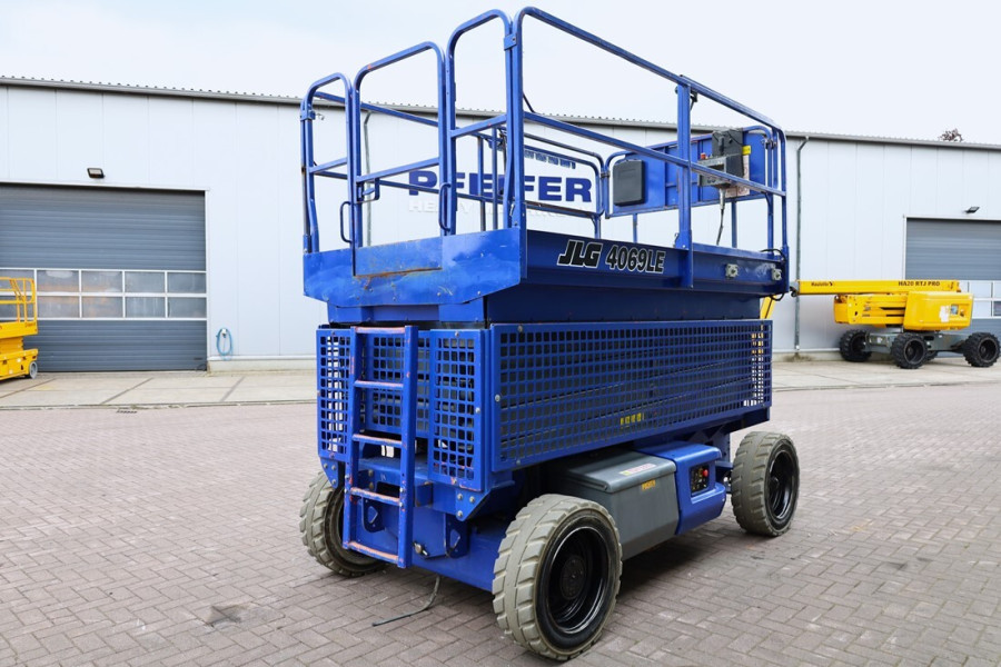 jlg-4069le-2012-nr-90071-10-1750152052grXV6.jpg