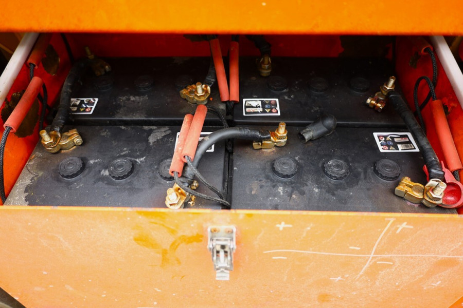 jlg-m4069-2010-nr-90075-10-1750415798l0uOd.jpg