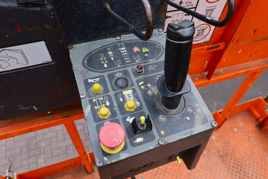 jlg-m4069-2010-nr-90075-16-1750415800EabJ7.jpg