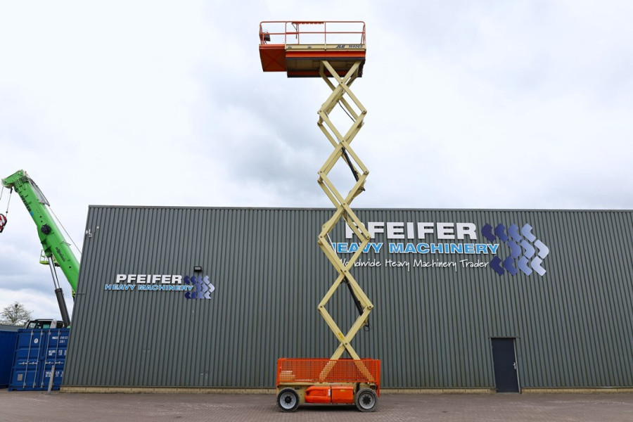 jlg-m4069-2010-nr-90075-17-1750415800B7upK.jpg