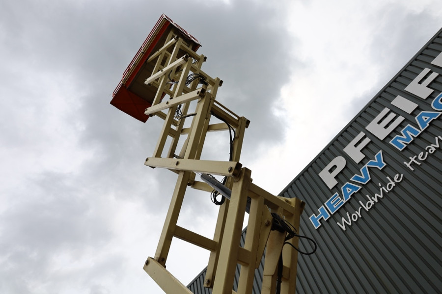 jlg-m4069-2010-nr-90075-18-1750415801A0VZY.jpg