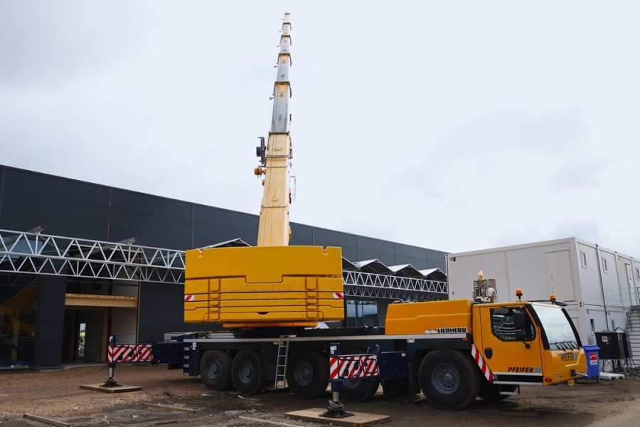 liebherr-ltm1250-51-2018-nr-63618-25-1752739014C4QH7.jpg