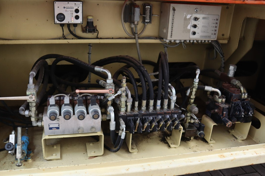 jlg-320-30-2007-nr-90094-6-1753264050nRLtw.jpg