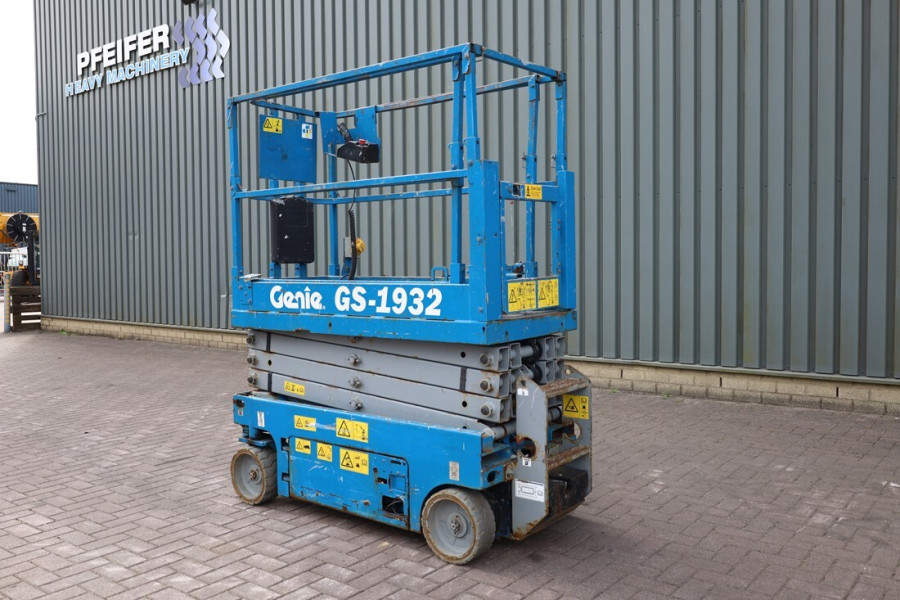 genie-gs1932-2013-nr-90011-4-17533405983MVTl.jpg