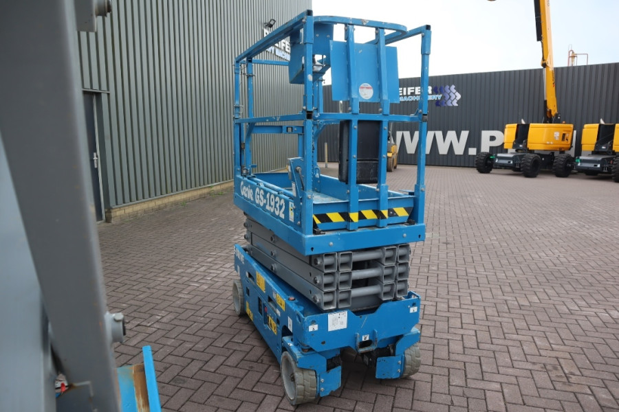 genie-gs1932-e-drive-2021-nr-63744-7-17561102082q1nc.jpg