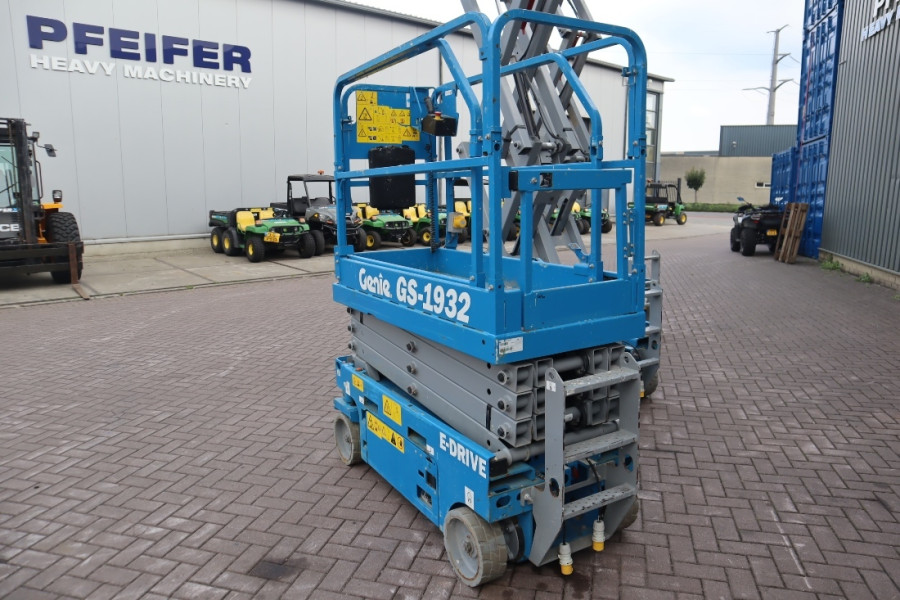 genie-gs1932-e-drive-2022-nr-63740-17-175619922404bFE.jpg