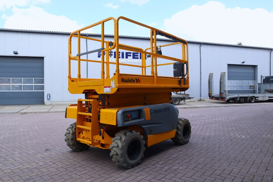 haulotte-compact-12rte-2011-nr-63600-3-17568917989F8zw.jpg