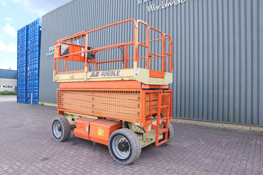 jlg-m4069-2008-nr-90063-4-1757577600gU9Kq.jpg