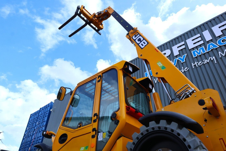 jcb-525-60e-2022-nr-63192-14-1758022228qM77s.jpg