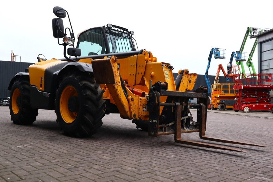jcb-535-125-2016-nr-90399-2-1760514630ihNpj.jpg