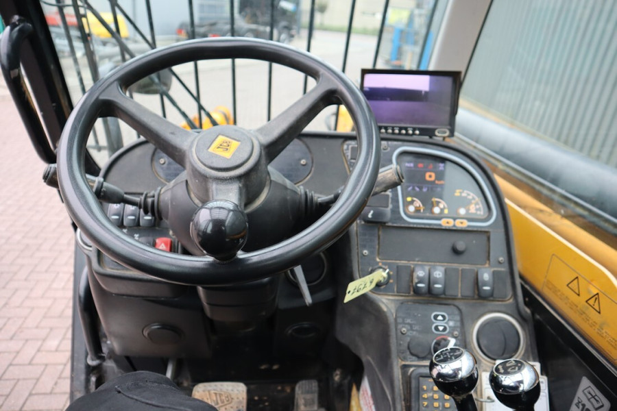 jcb-535-125-2016-nr-90399-9-176051463262E5z.jpg