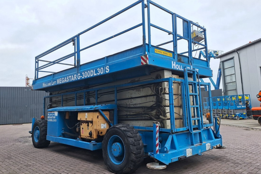 holland-lift-megastar-g300dl-s-2003-nr-90373-2-1763376167TeXO6.jpg