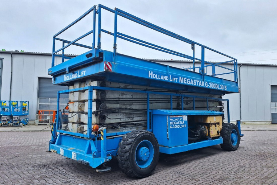 holland-lift-megastar-g300dl-s-2003-nr-90373-4-1763376167ZLtje.jpg