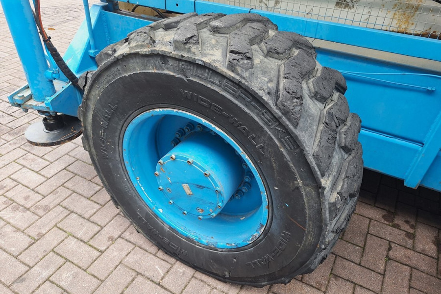 holland-lift-megastar-g300dl-s-2003-nr-90373-10-1763376171Qia4C.jpg