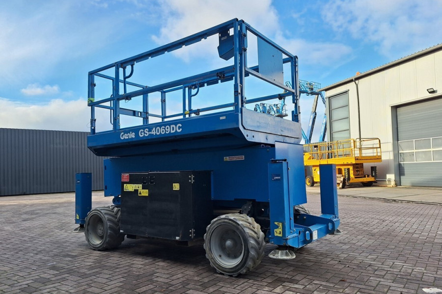 genie-gs4069dc-2015-nr-90361-2-1763989582bnXzi.jpg