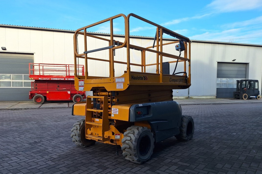 haulotte-compact-12rte-2008-nr-90362-3-1764154791E4lLi.jpg
