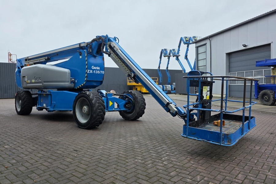 genie-zx135-70-2016-nr-90349-2-1764327606wJ3UO.jpg