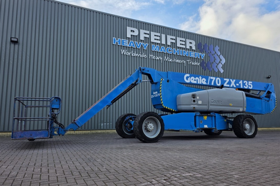 genie-zx135-70-2013-nr-90352-1-1764860212Wa0k4.jpg