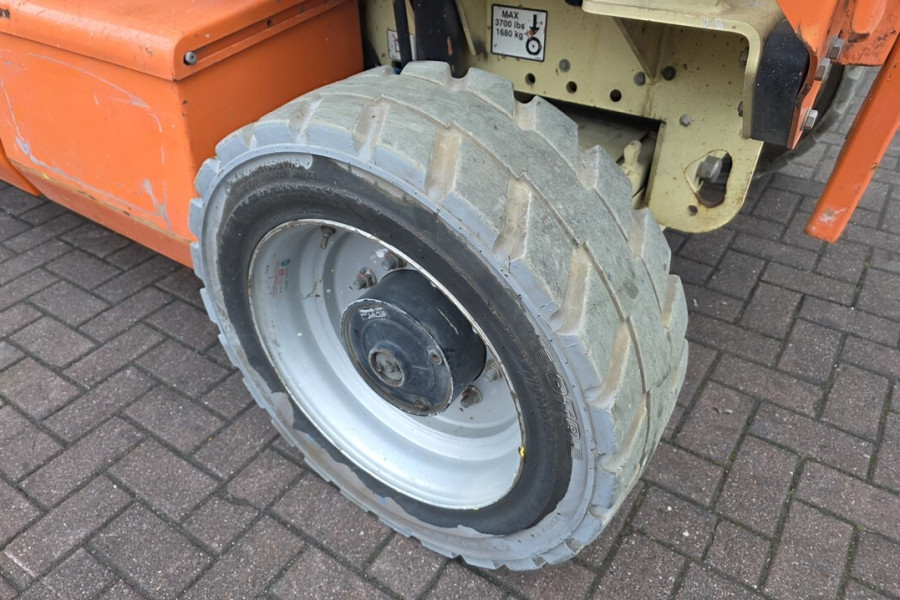 jlg-m4069-2004-nr-90382-5-1764940091NED3c.jpg